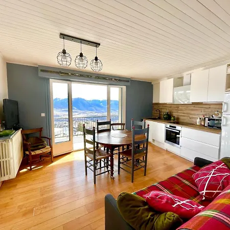 公寓 T3 Hycenter Terrace With View, Parking, Sauna
