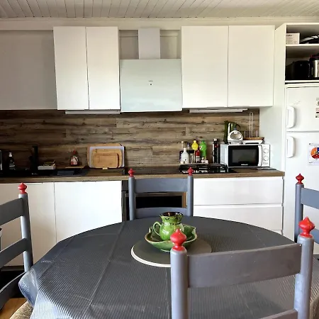 T3 Hycenter Terrace With View, Parking, Sauna شقة